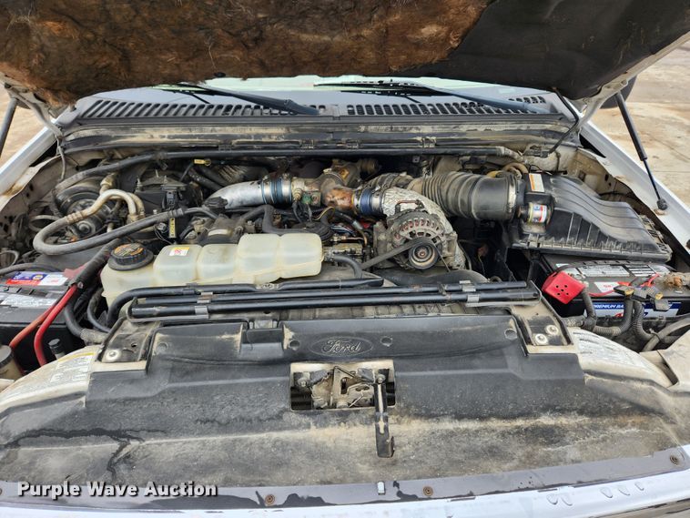 image for item KT9562 1999 Ford F450 Super Duty XLT  utility / service truck