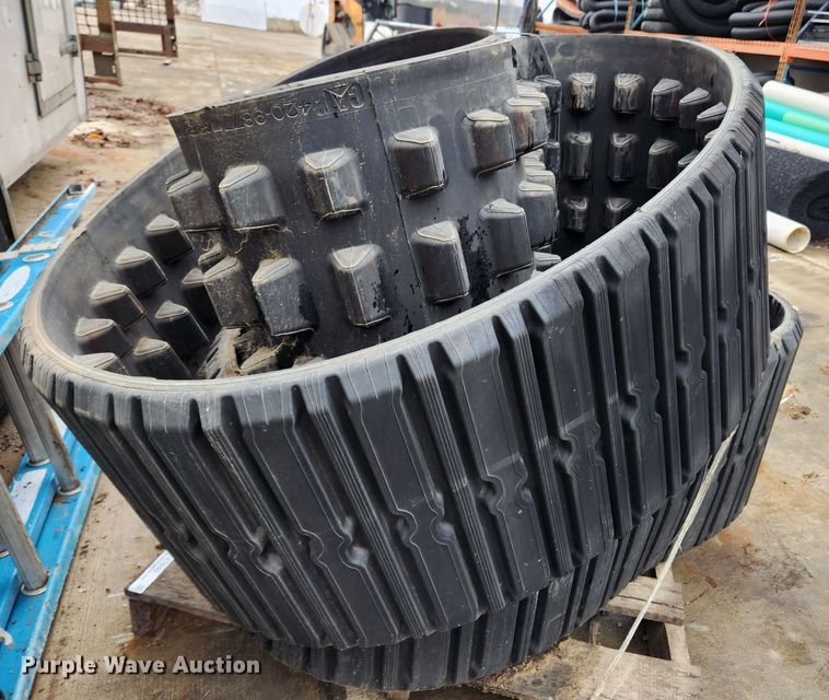 image for item KT9563 Rubber skid steer tracks