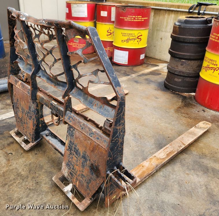 image for item KT9565 Bradco  skid steer forks