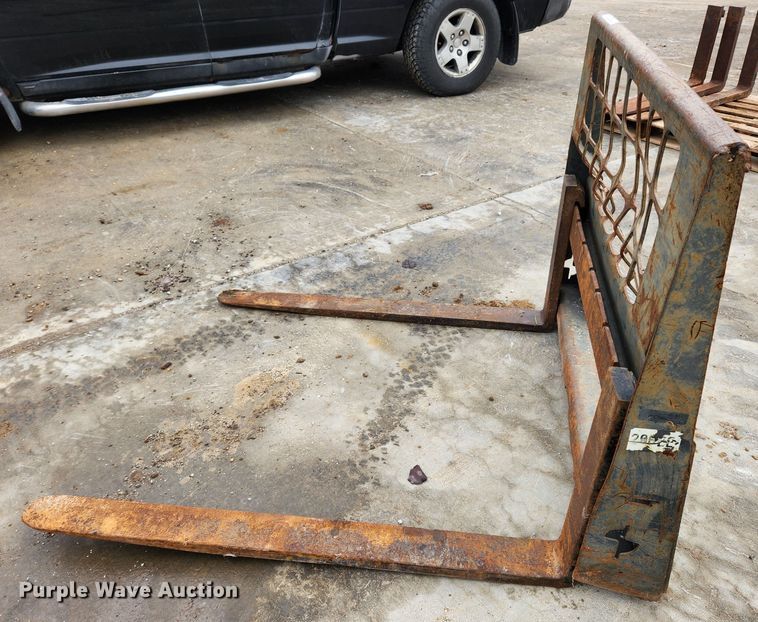 image for item KT9567 Skid steer forks