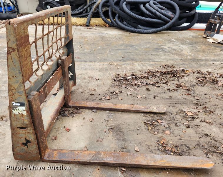 image for item KT9568 (2) sets of skid steer forks