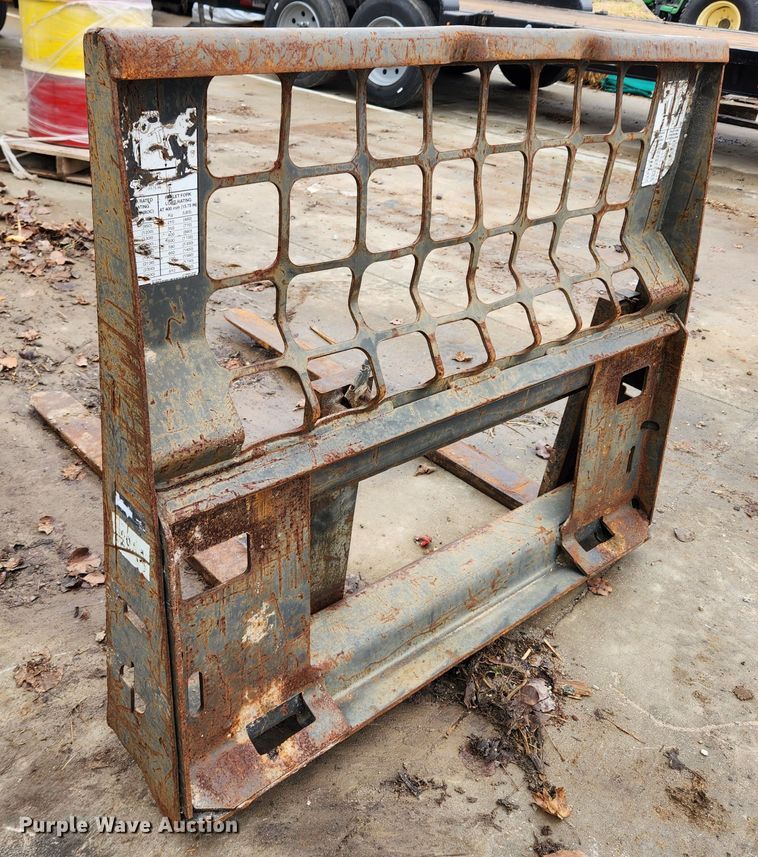 (2) sets of skid steer forks in Wentzville, MO Item KT9568 sold