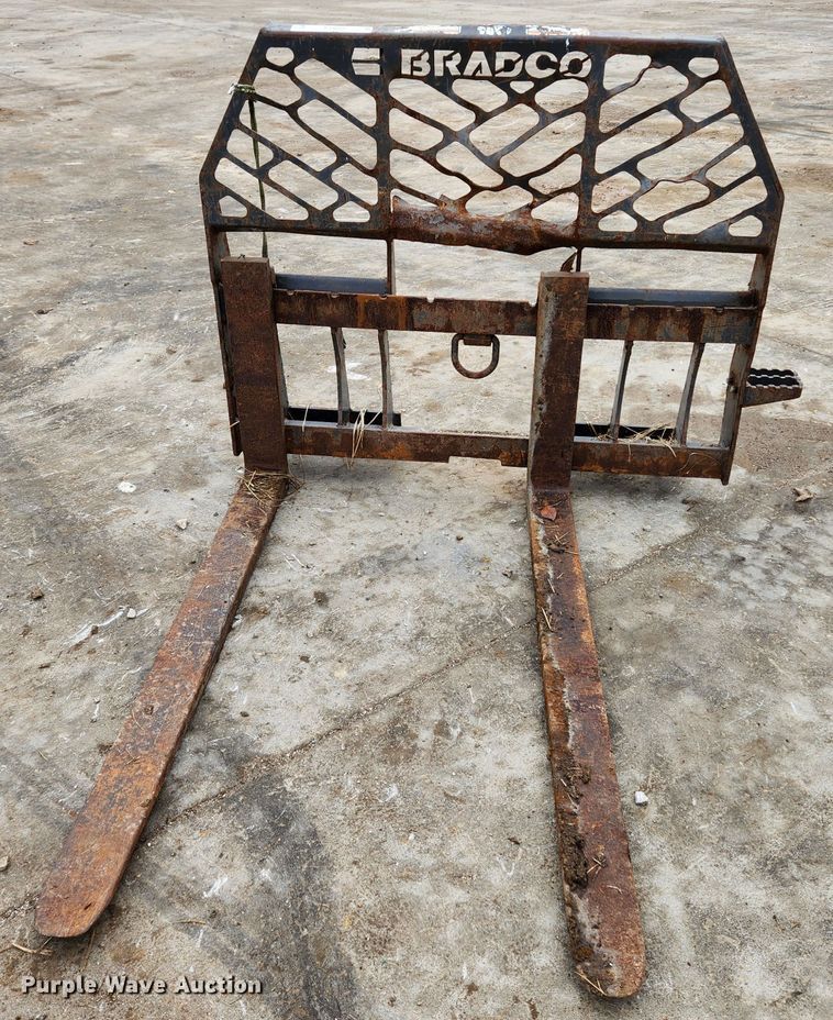 image for item KT9569 Bradco  skid steer forks