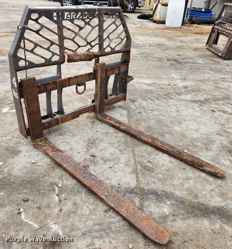 image for item KT9569 Bradco  skid steer forks