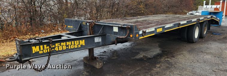 image for item KT9570 2004 Millenium M9D24P  equipment trailer