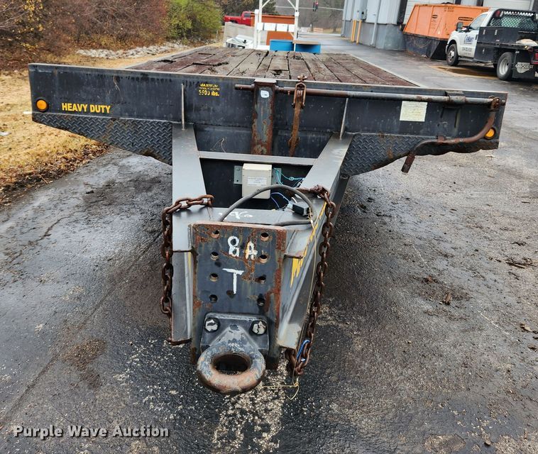 image for item KT9570 2004 Millenium M9D24P  equipment trailer