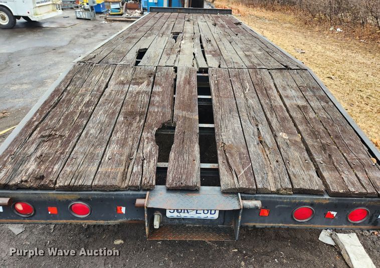 image for item KT9570 2004 Millenium M9D24P  equipment trailer