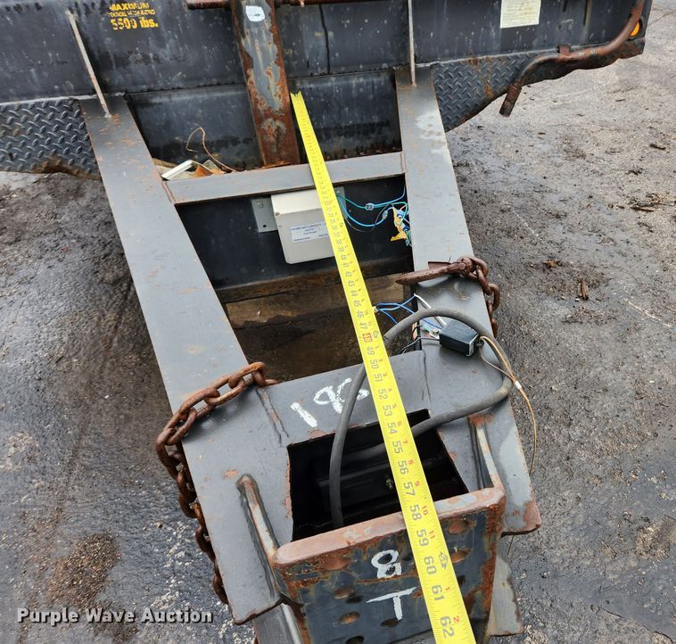 image for item KT9570 2004 Millenium M9D24P  equipment trailer