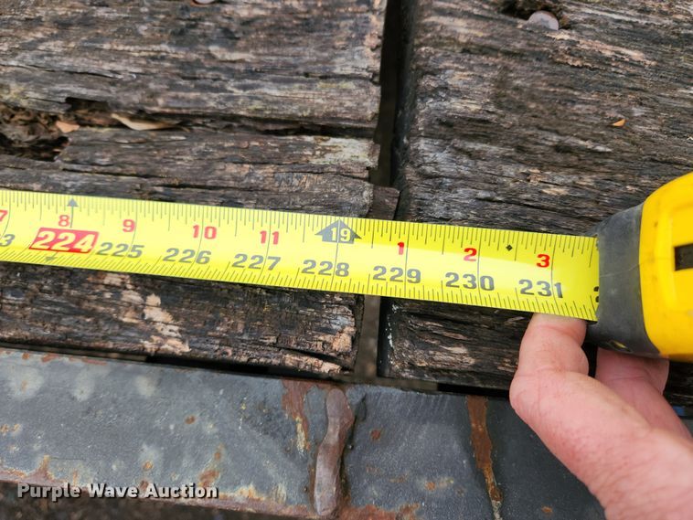 image for item KT9570 2004 Millenium M9D24P  equipment trailer