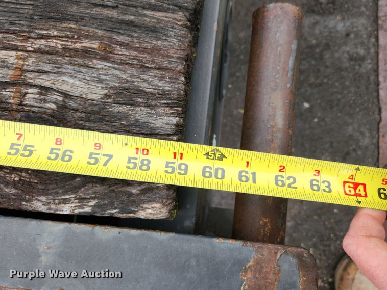 image for item KT9570 2004 Millenium M9D24P  equipment trailer