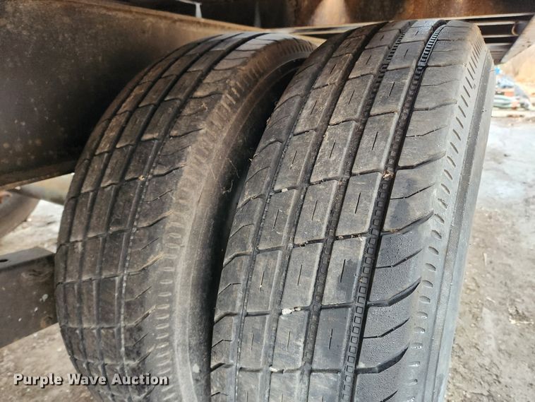 image for item KT9570 2004 Millenium M9D24P  equipment trailer