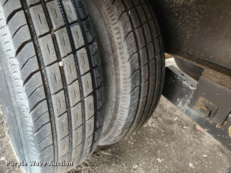 image for item KT9570 2004 Millenium M9D24P  equipment trailer