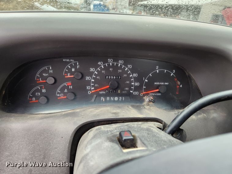 image for item KT9580 1999 Ford F550 Super Duty XL  flatbed truck