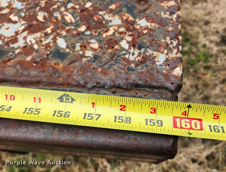 image for item KT9580 1999 Ford F550 Super Duty XL  flatbed truck