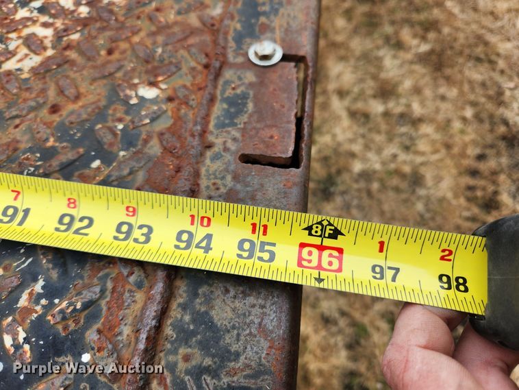 image for item KT9580 1999 Ford F550 Super Duty XL  flatbed truck