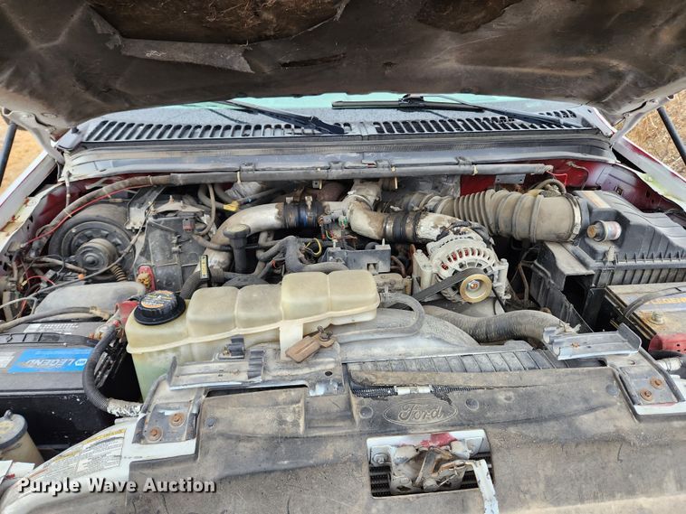 image for item KT9580 1999 Ford F550 Super Duty XL  flatbed truck