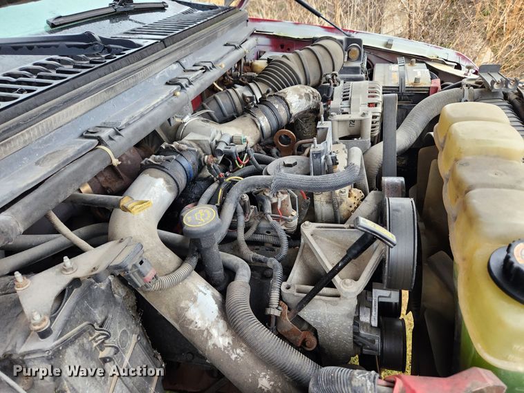 image for item KT9580 1999 Ford F550 Super Duty XL  flatbed truck