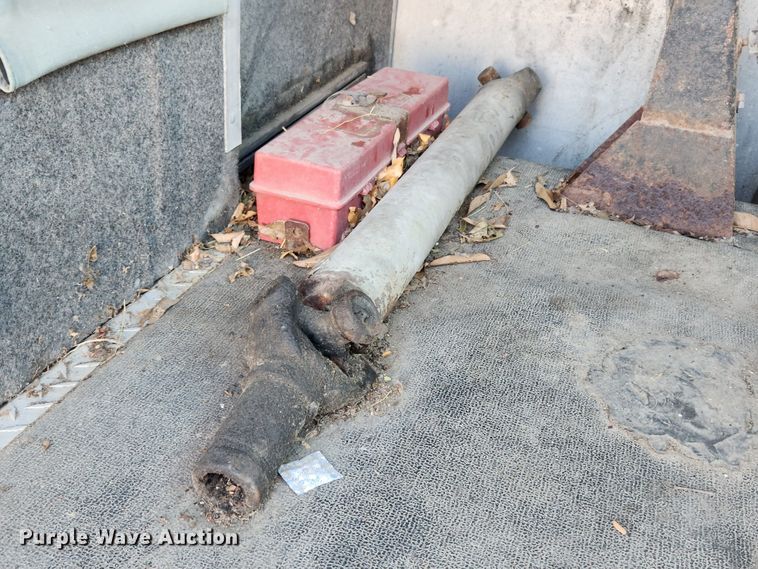 image for item KT9601 2001 Freightliner MT45  delivery truck