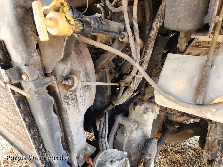 image for item KT9601 2001 Freightliner MT45  delivery truck