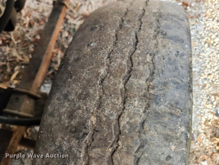 image for item KT9601 2001 Freightliner MT45  delivery truck