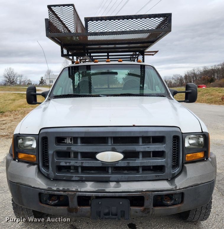 image for item KT9604 2005 Ford F550 Super Duty XL  utility / service truck