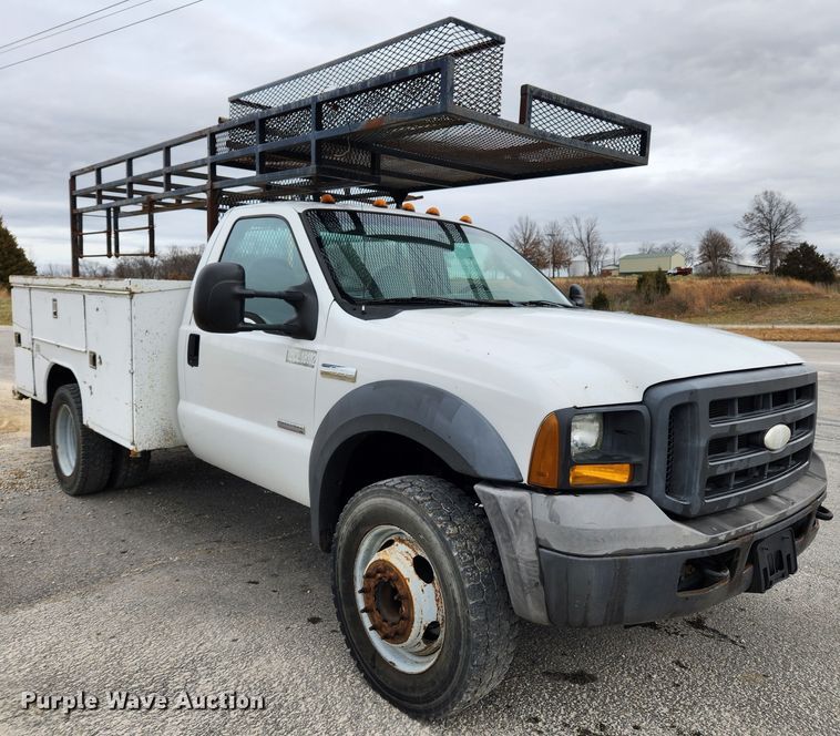 image for item KT9604 2005 Ford F550 Super Duty XL  utility / service truck