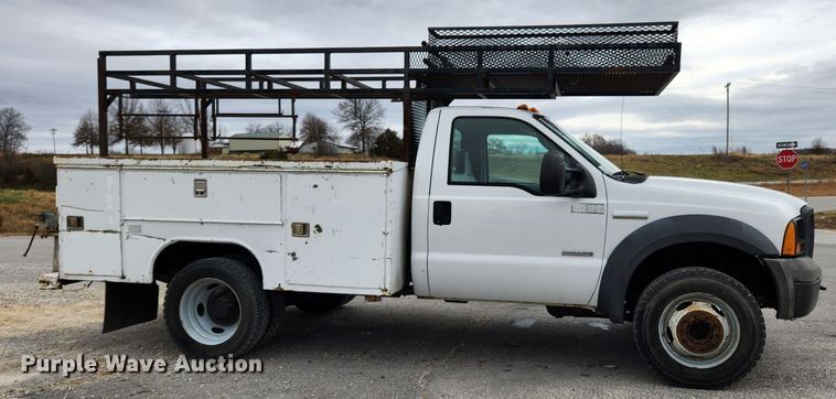 image for item KT9604 2005 Ford F550 Super Duty XL  utility / service truck