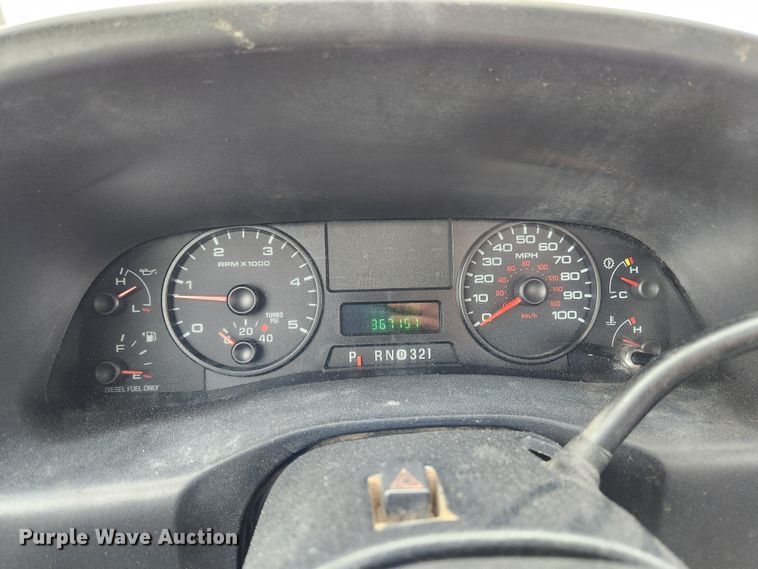 image for item KT9604 2005 Ford F550 Super Duty XL  utility / service truck