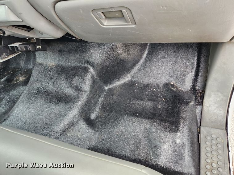 image for item KT9604 2005 Ford F550 Super Duty XL  utility / service truck