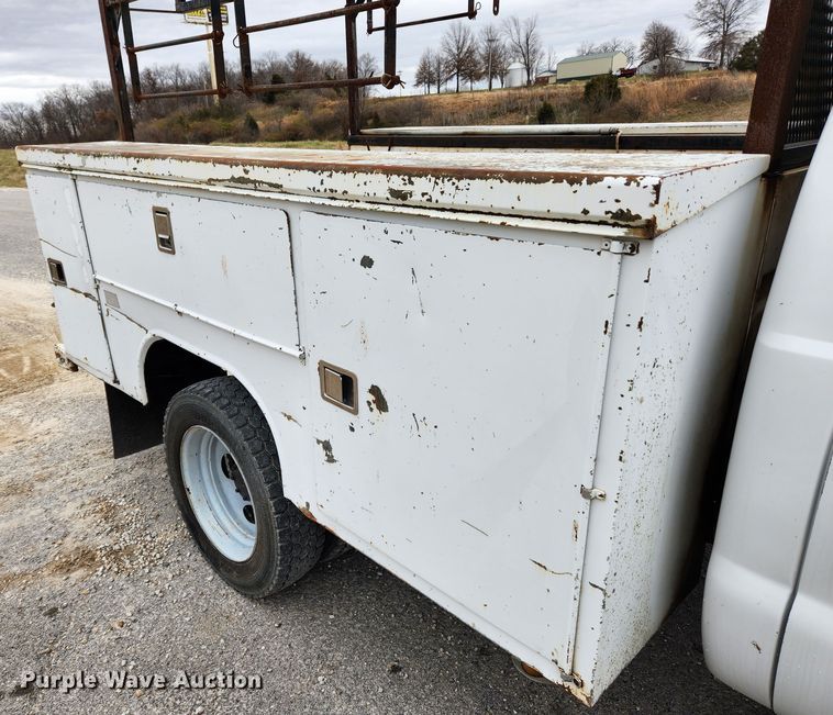 image for item KT9604 2005 Ford F550 Super Duty XL  utility / service truck