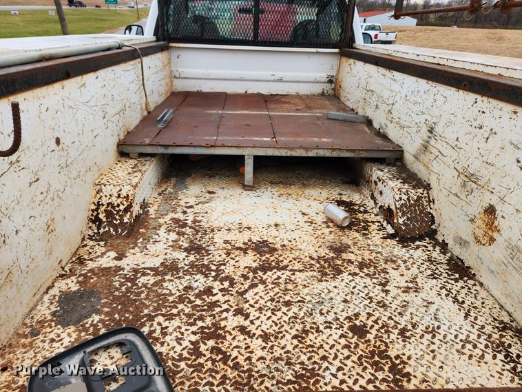 image for item KT9604 2005 Ford F550 Super Duty XL  utility / service truck