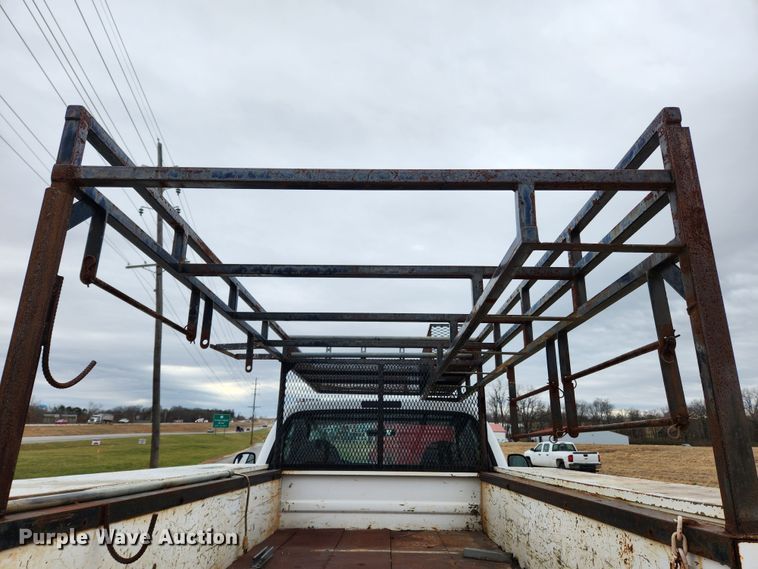 image for item KT9604 2005 Ford F550 Super Duty XL  utility / service truck