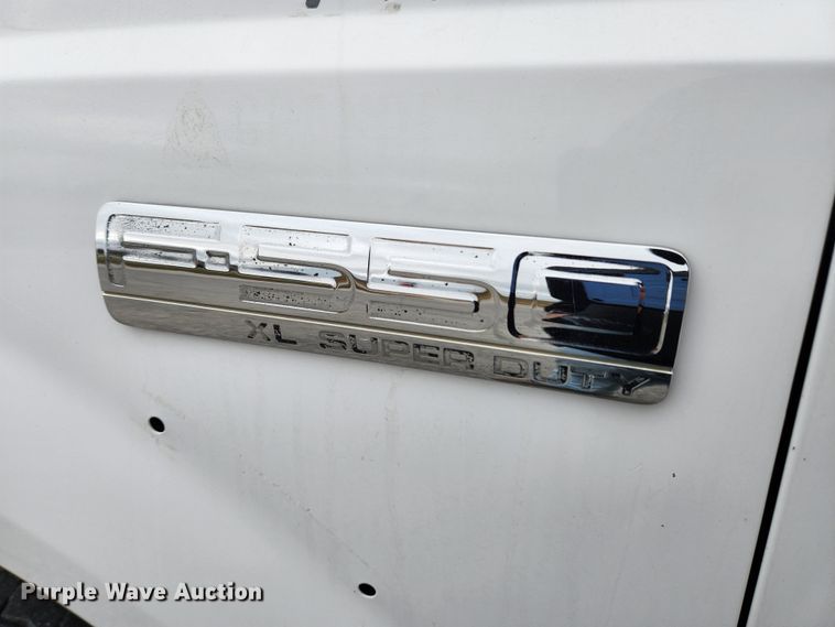 image for item KT9604 2005 Ford F550 Super Duty XL  utility / service truck