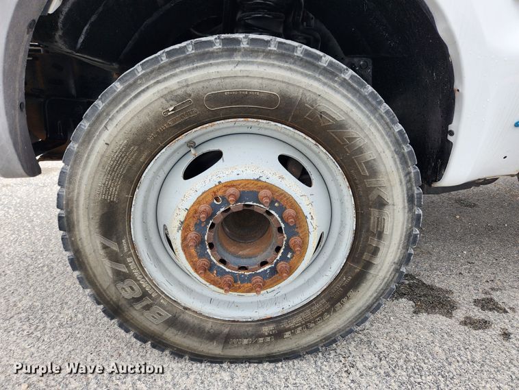 image for item KT9604 2005 Ford F550 Super Duty XL  utility / service truck