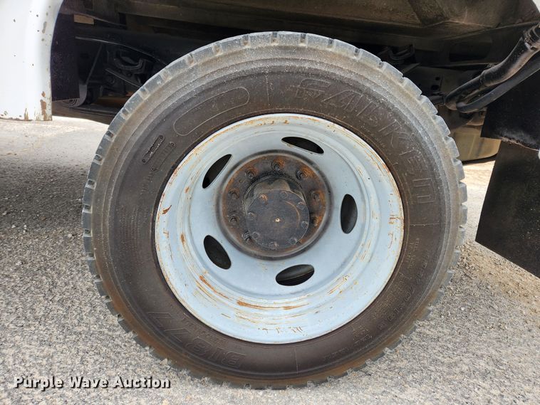 image for item KT9604 2005 Ford F550 Super Duty XL  utility / service truck