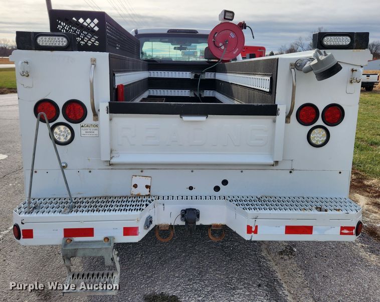 image for item KT9608 2018 Ford F350 Super Duty XL  utility bed pickup truck