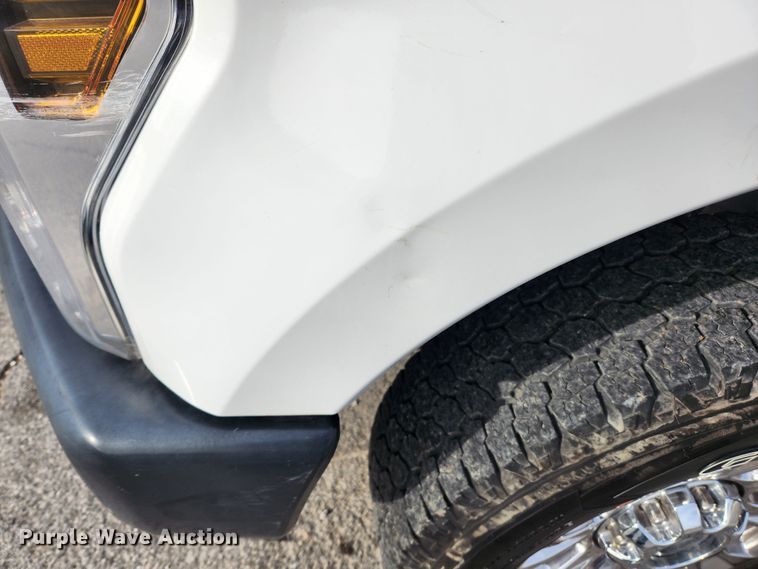 image for item KT9608 2018 Ford F350 Super Duty XL  utility bed pickup truck