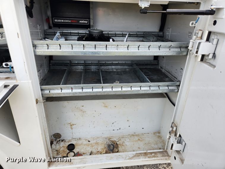 image for item KT9608 2018 Ford F350 Super Duty XL  utility bed pickup truck