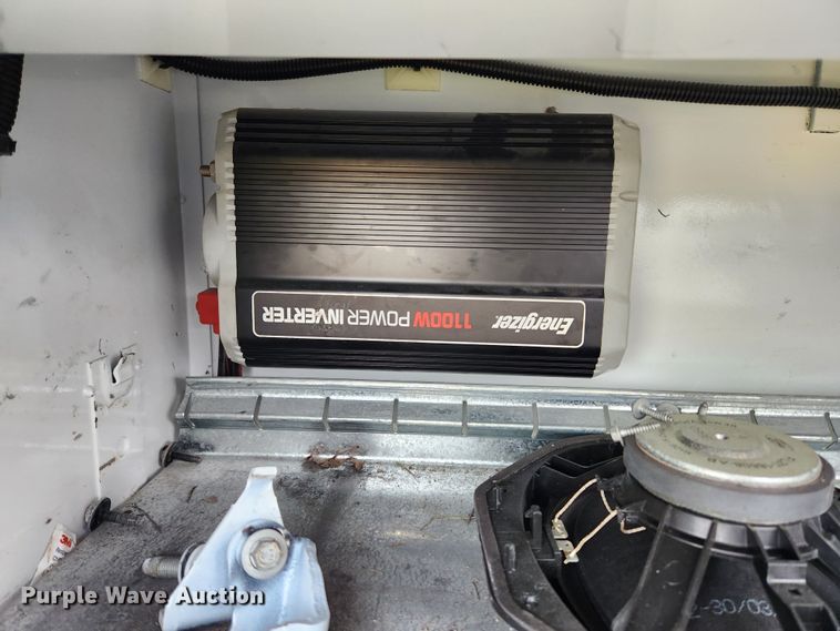 image for item KT9608 2018 Ford F350 Super Duty XL  utility bed pickup truck