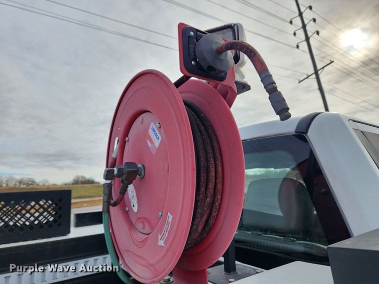 image for item KT9608 2018 Ford F350 Super Duty XL  utility bed pickup truck