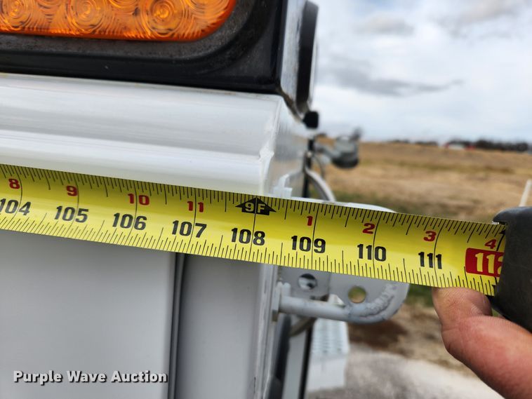 image for item KT9608 2018 Ford F350 Super Duty XL  utility bed pickup truck