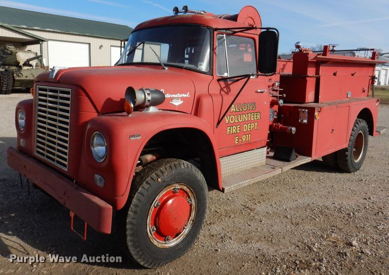 image for item KW9612 1965 International Loadstar 1700  fire truck