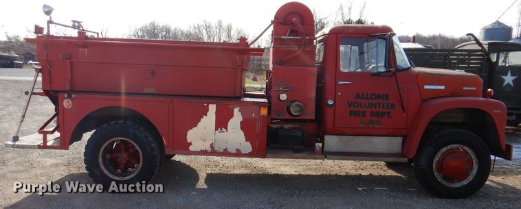 image for item KW9612 1965 International Loadstar 1700  fire truck