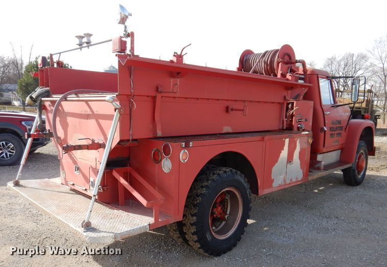 image for item KW9612 1965 International Loadstar 1700  fire truck