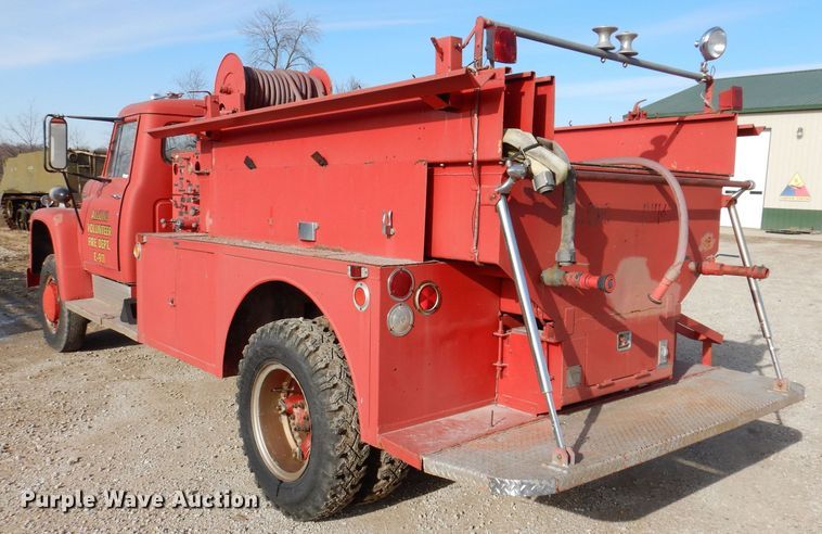 image for item KW9612 1965 International Loadstar 1700  fire truck
