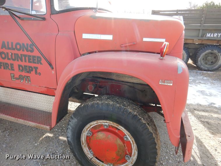 image for item KW9612 1965 International Loadstar 1700  fire truck