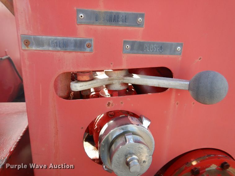 image for item KW9612 1965 International Loadstar 1700  fire truck