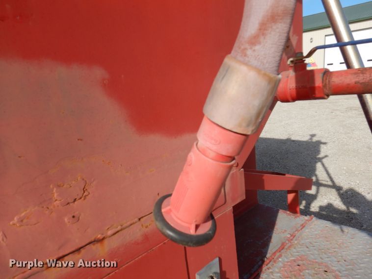 image for item KW9612 1965 International Loadstar 1700  fire truck