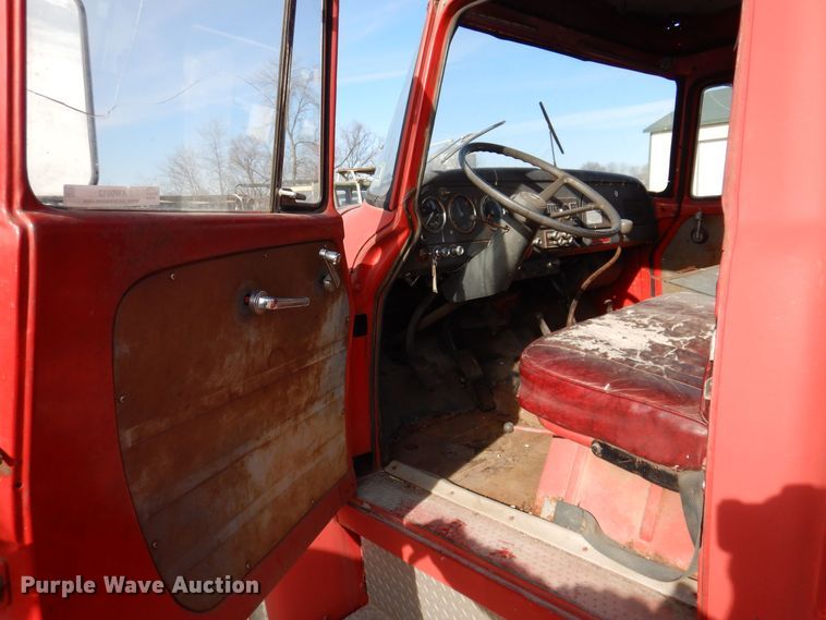 image for item KW9612 1965 International Loadstar 1700  fire truck