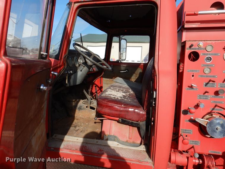 image for item KW9612 1965 International Loadstar 1700  fire truck